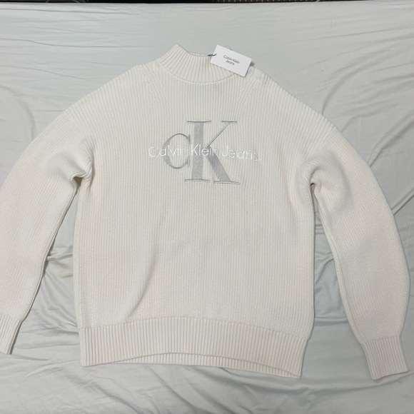 ☀️Host Pick 🌟 Calvin Klein Funnel Neck Jumper - Picture 4 of 8